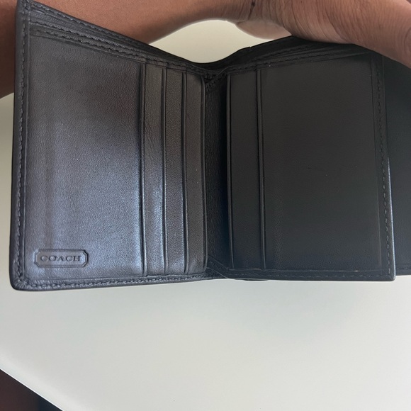 Coach leather wallet - Picture 6 of 8